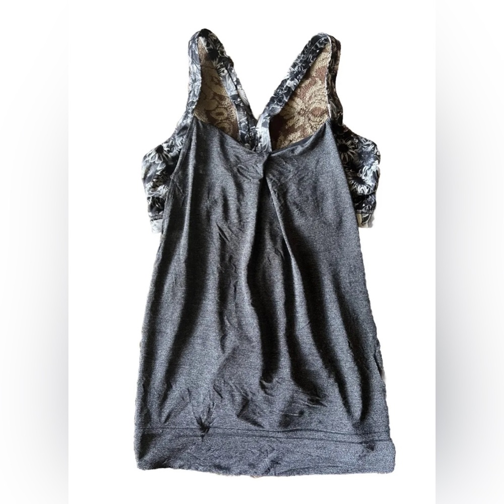 Lululemon Built In Sports Bra Gray Grey Floral Adjustable Waist  - Size 10